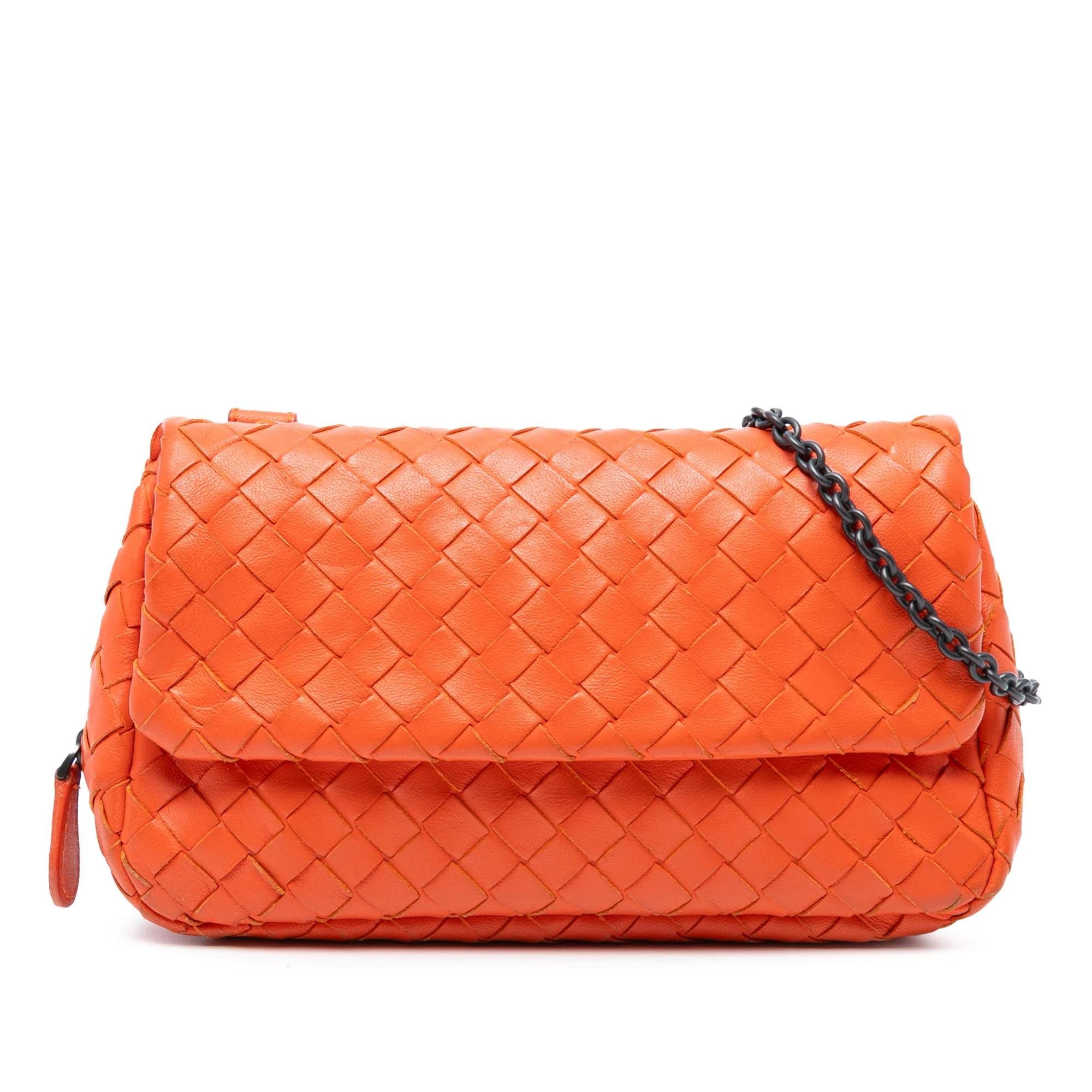 Chain Cassette leather handbag