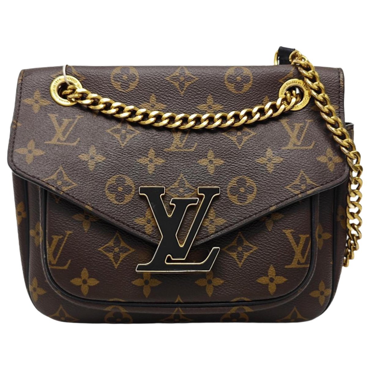 Passy leather crossbody bag