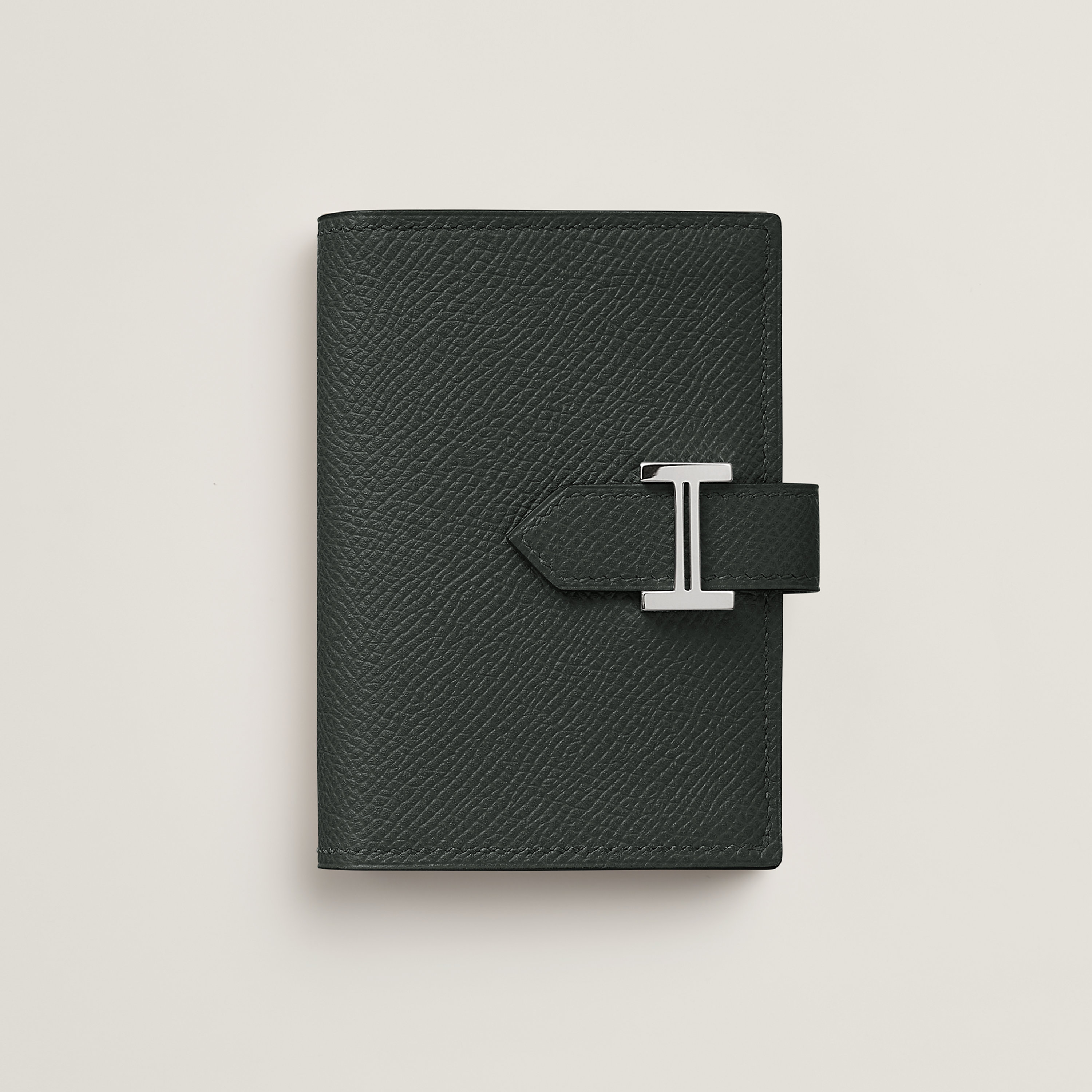 Bearn card holder