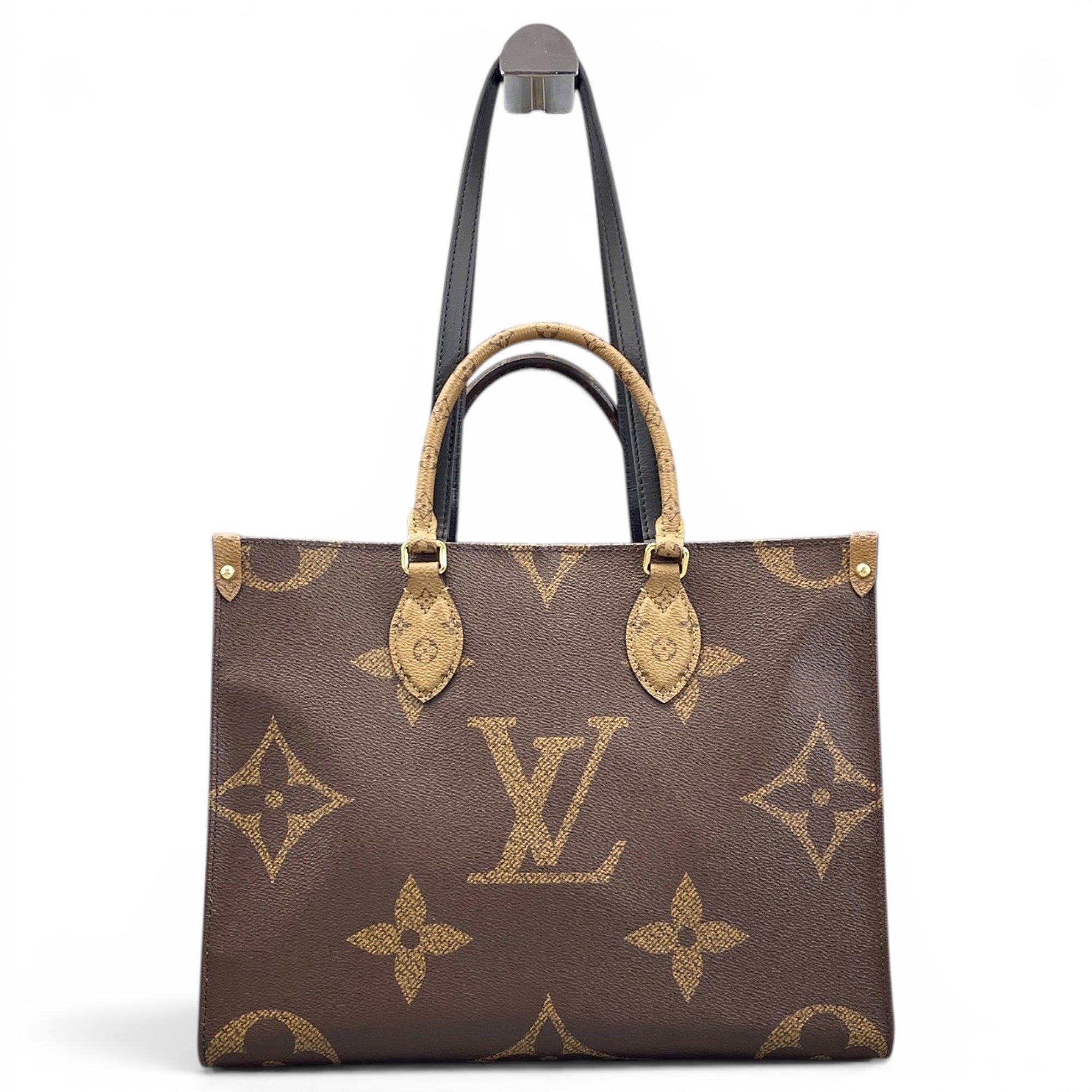Onthego leather handbag