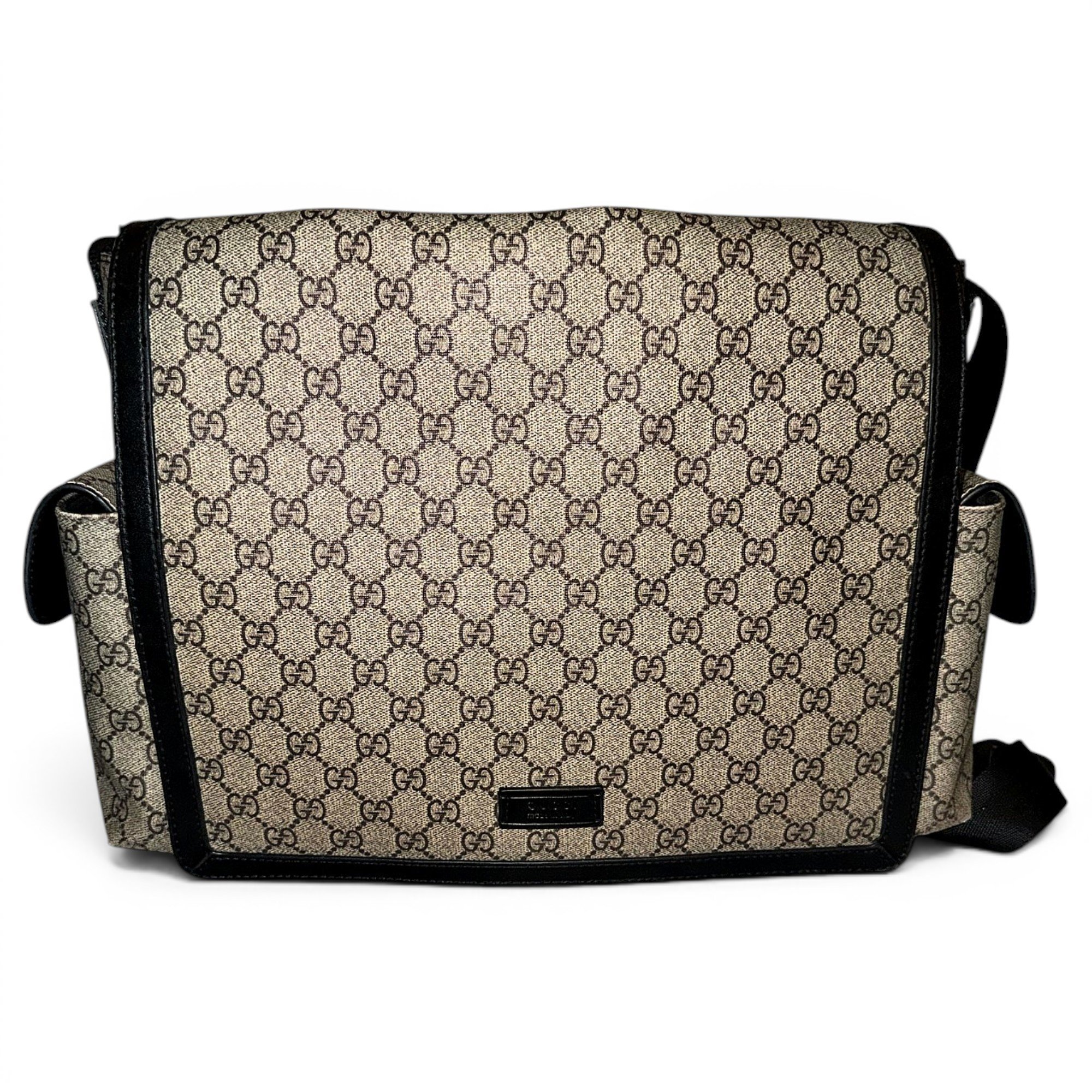 Leather travel bag