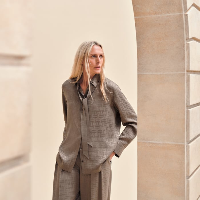 "Mosaique" Ascot Collar Shirt