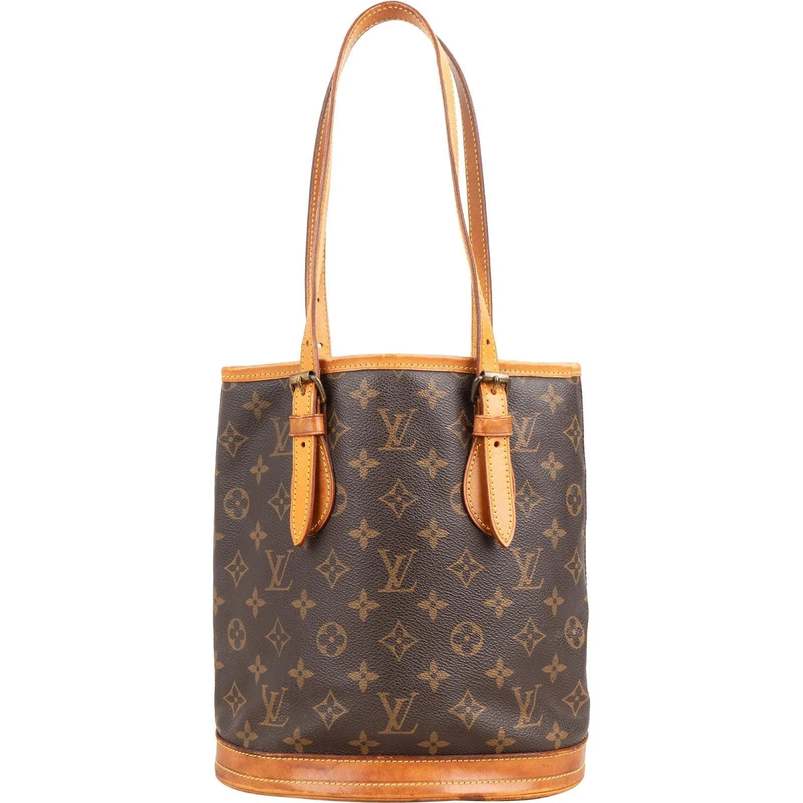 Bucket leather handbag
