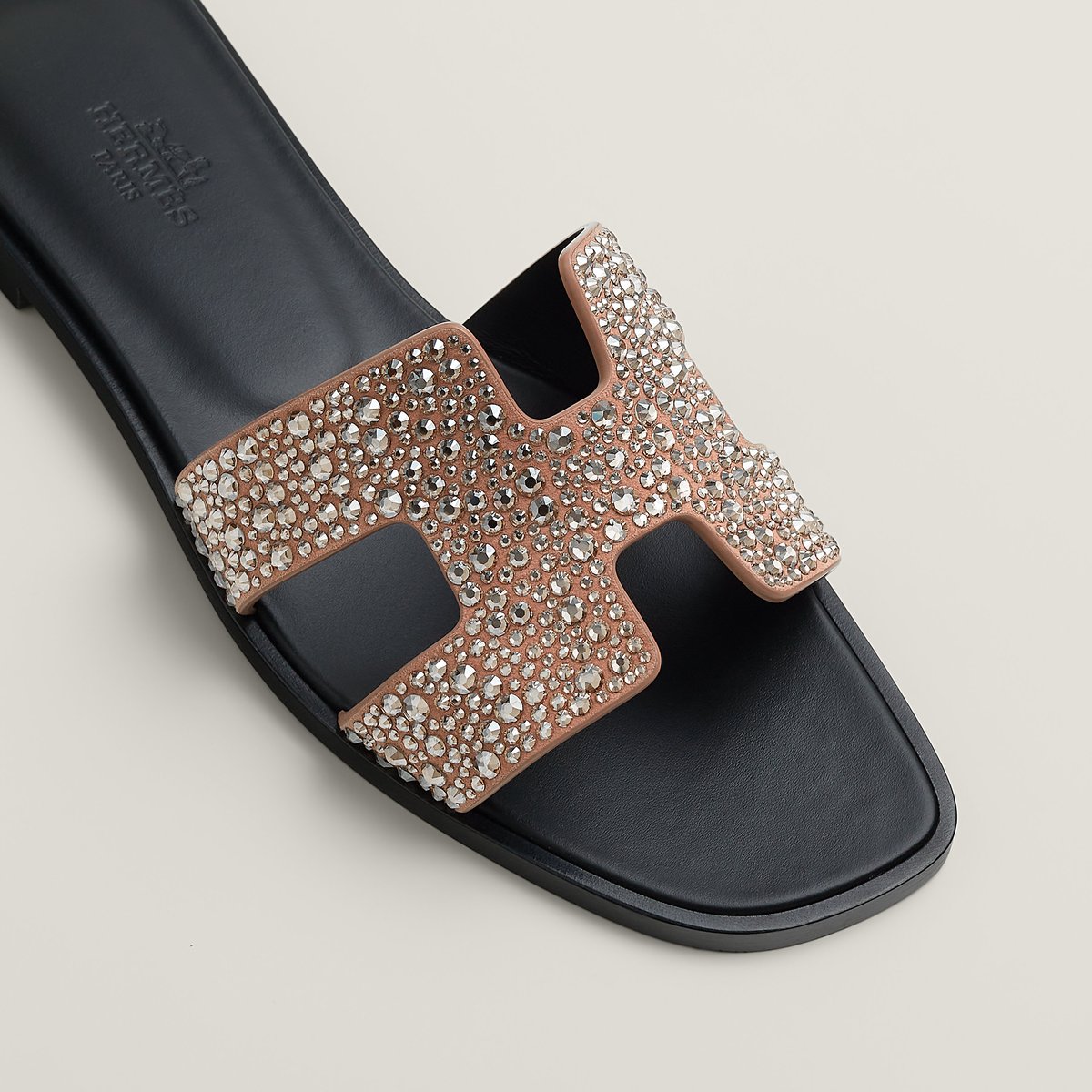 Oran sandal