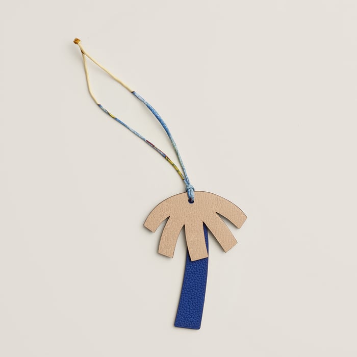 Random Palm Charm