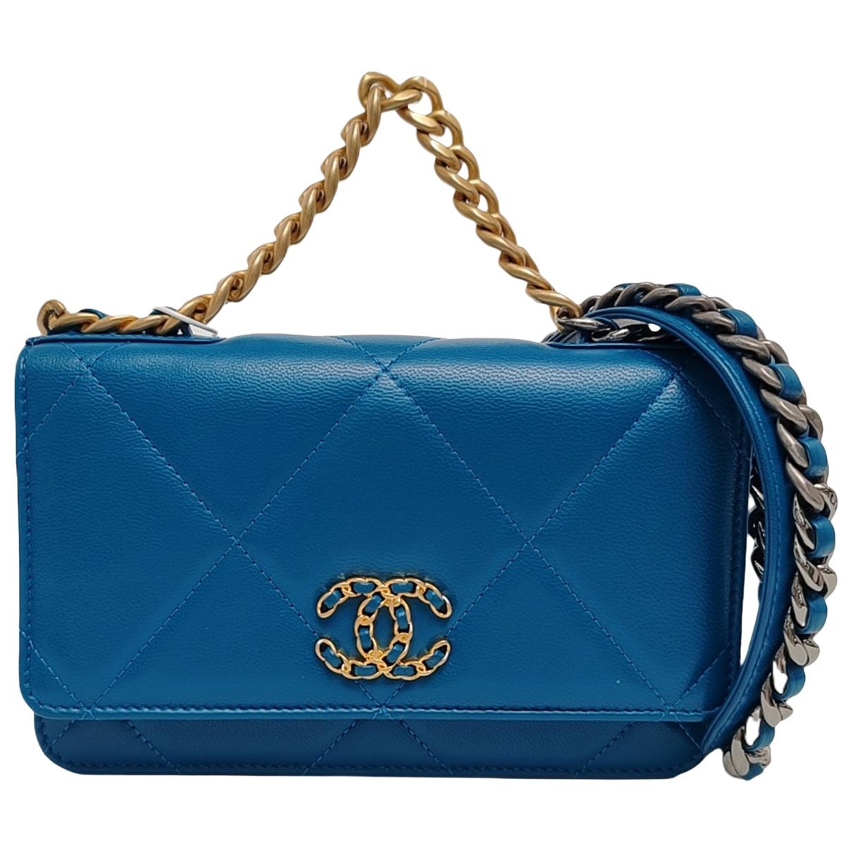 Chanel 19 handbag