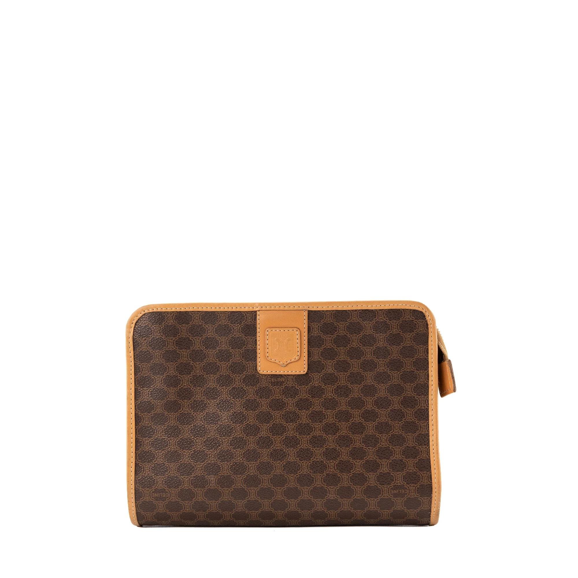 Triomphe Vintage leather clutch bag