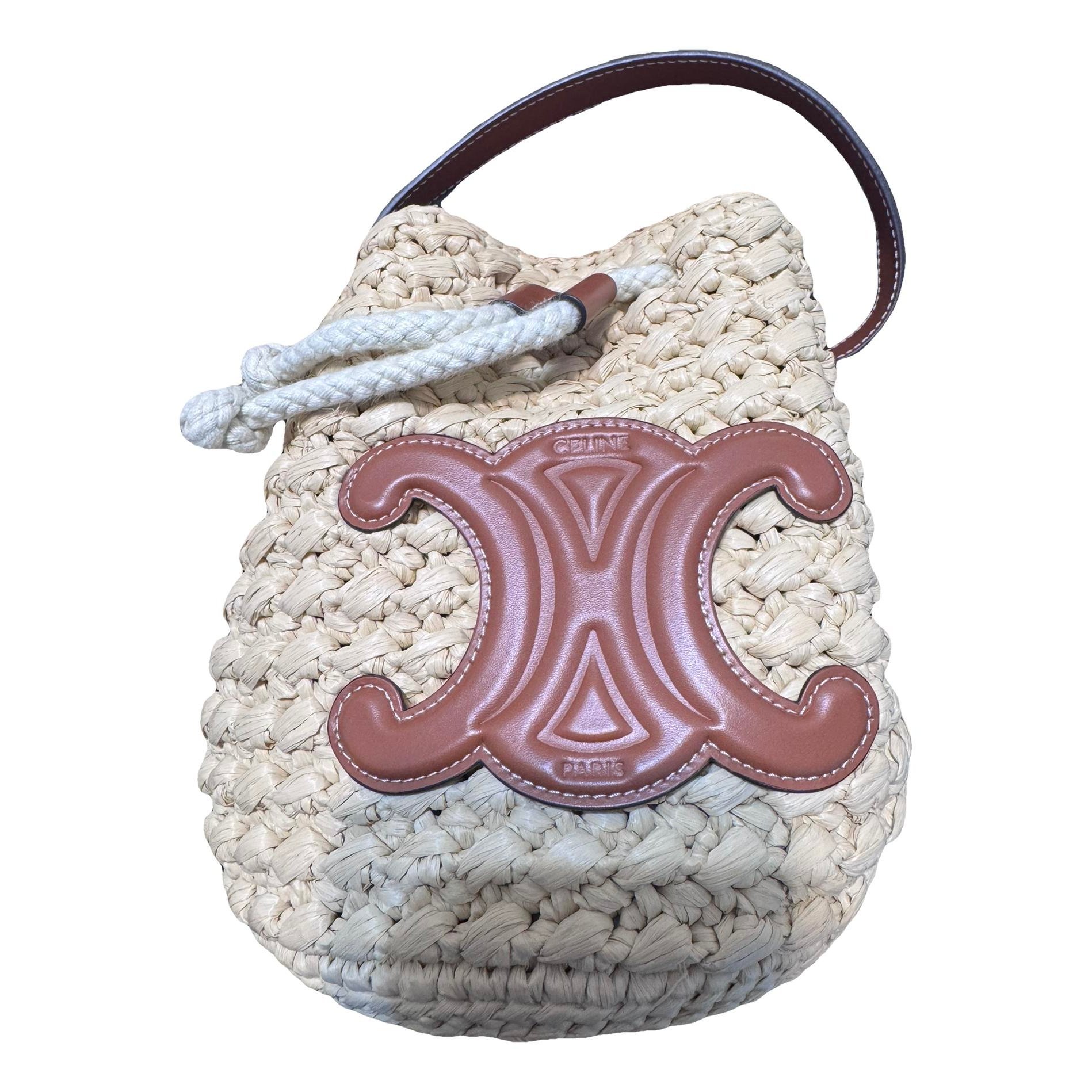 Triomphe leather tote