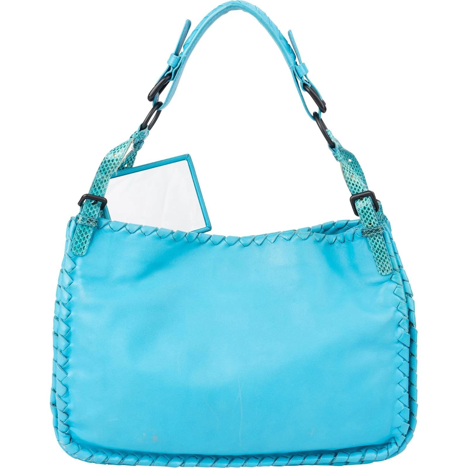 Veneta leather handbag