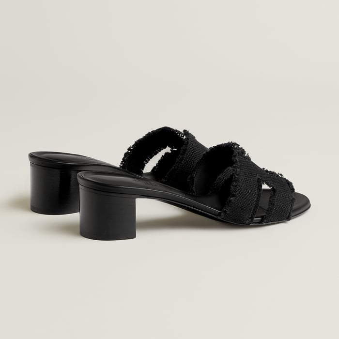 Noir Oasis Sandal