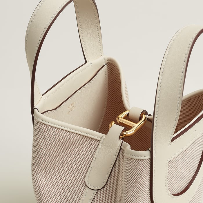 Hermès In-the-loop 18 Bag
