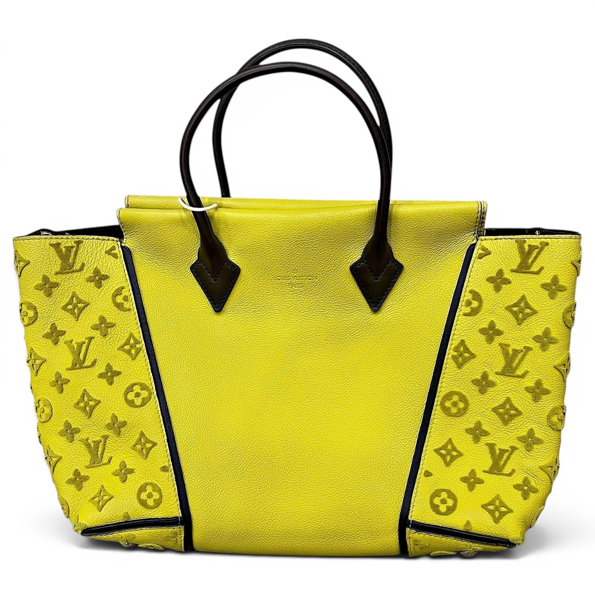 Tote W leather tote