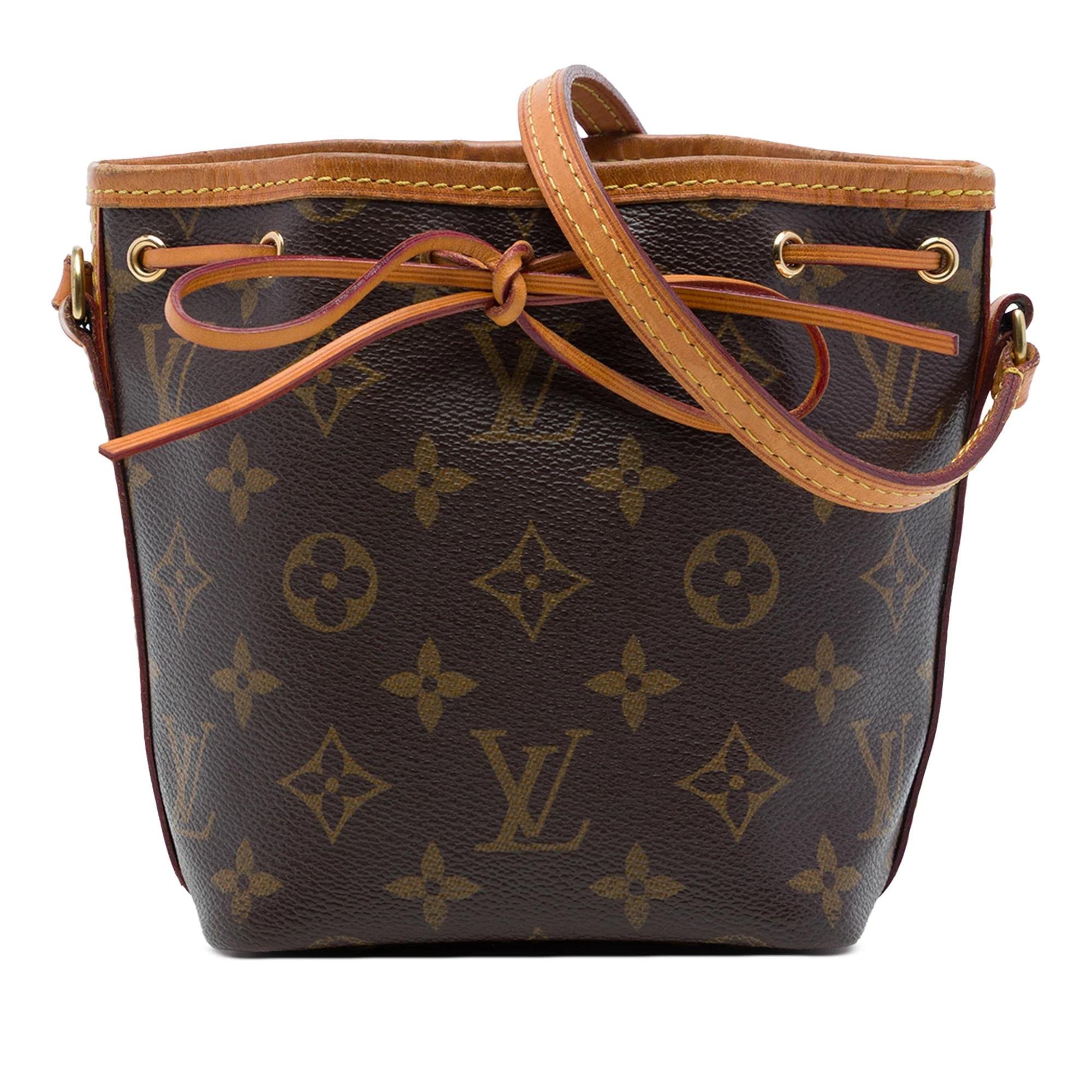 Bucket leather bag