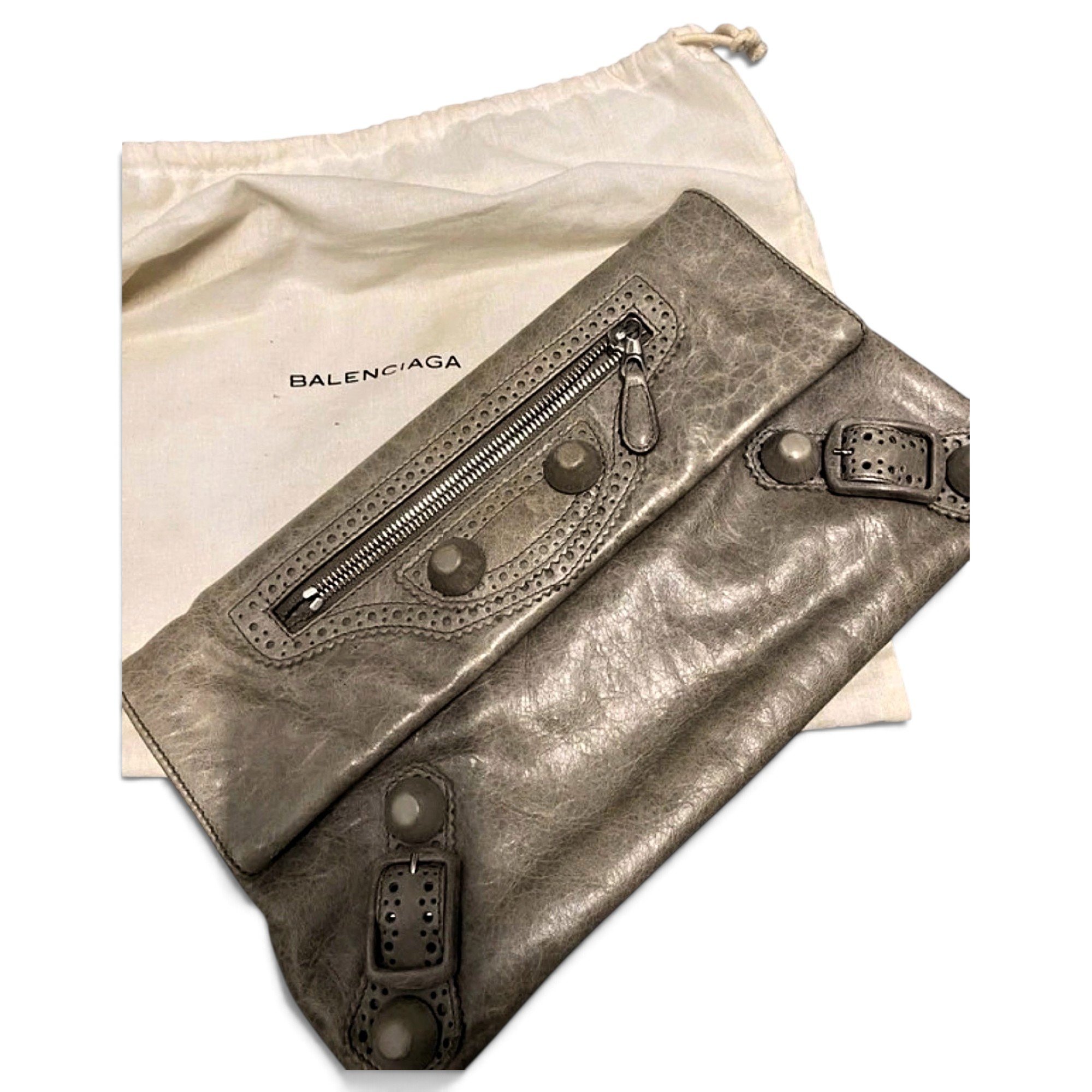 Envelop leather clutch bag