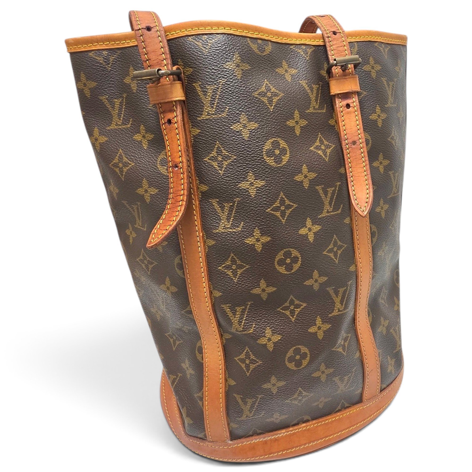Bucket leather handbag