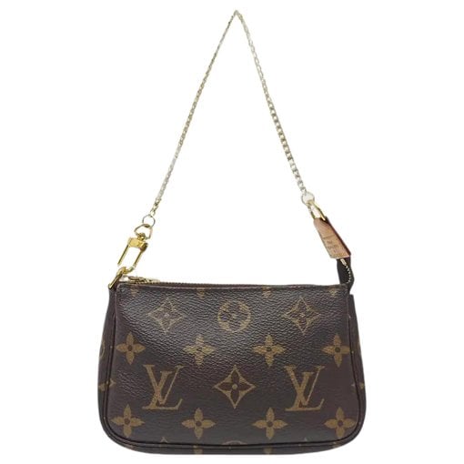 Louis Vuitton Maxi Multi Pochette Accessoires leather handbag