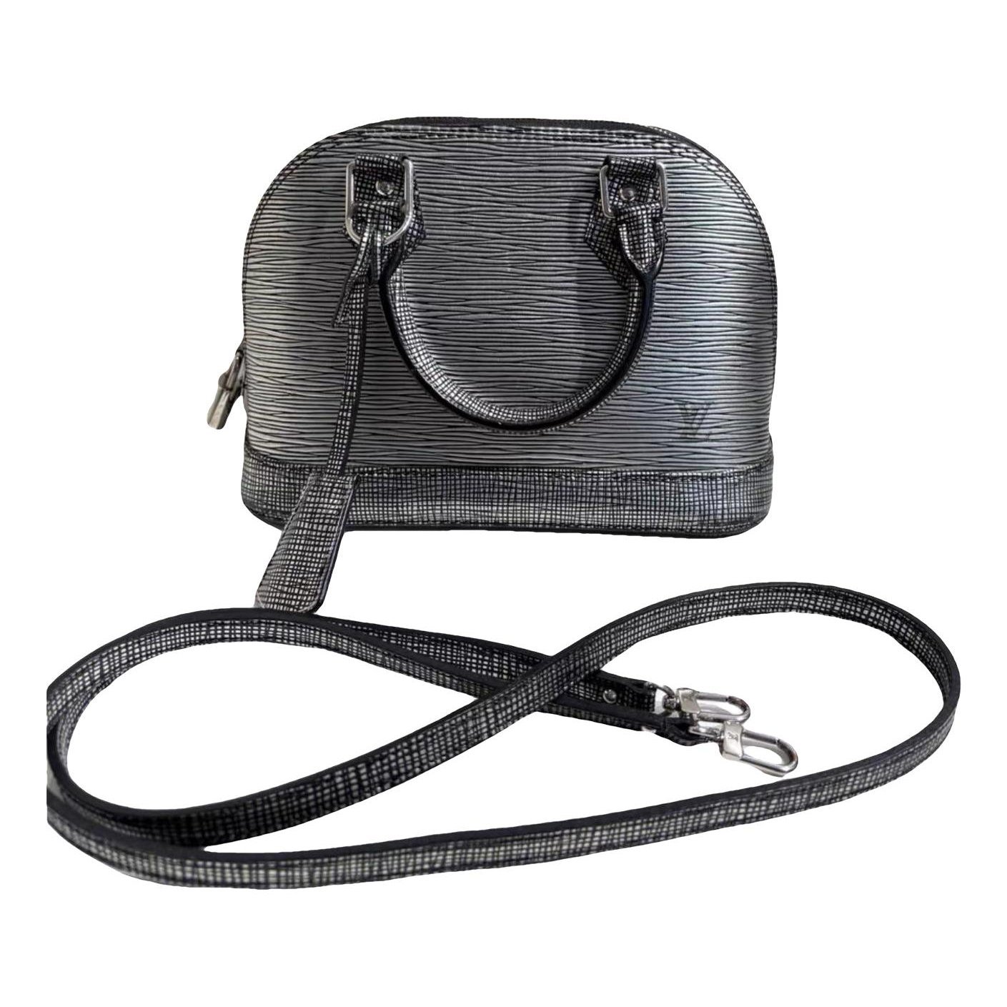 Alma BB leather handbag
