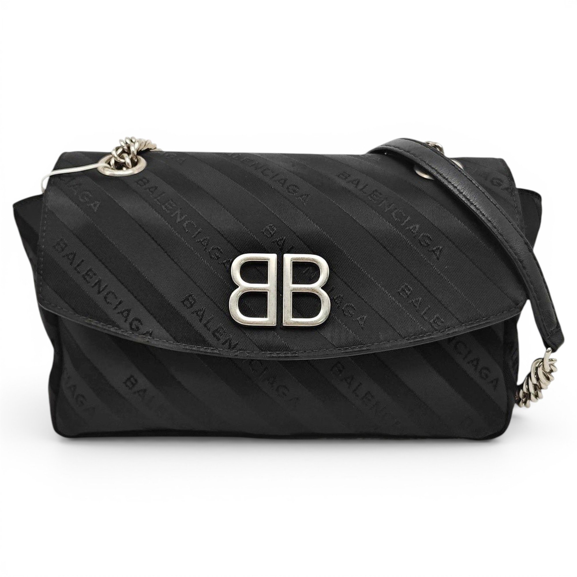 BB chain cloth handbag