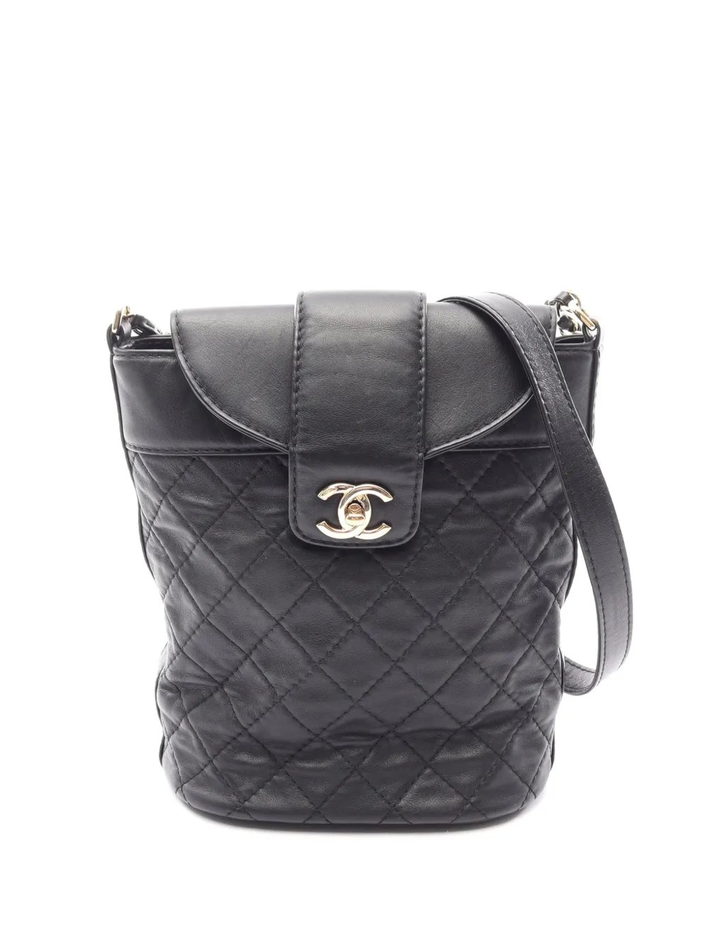 2019 CC Quilted Lambskin Chain bucket bag