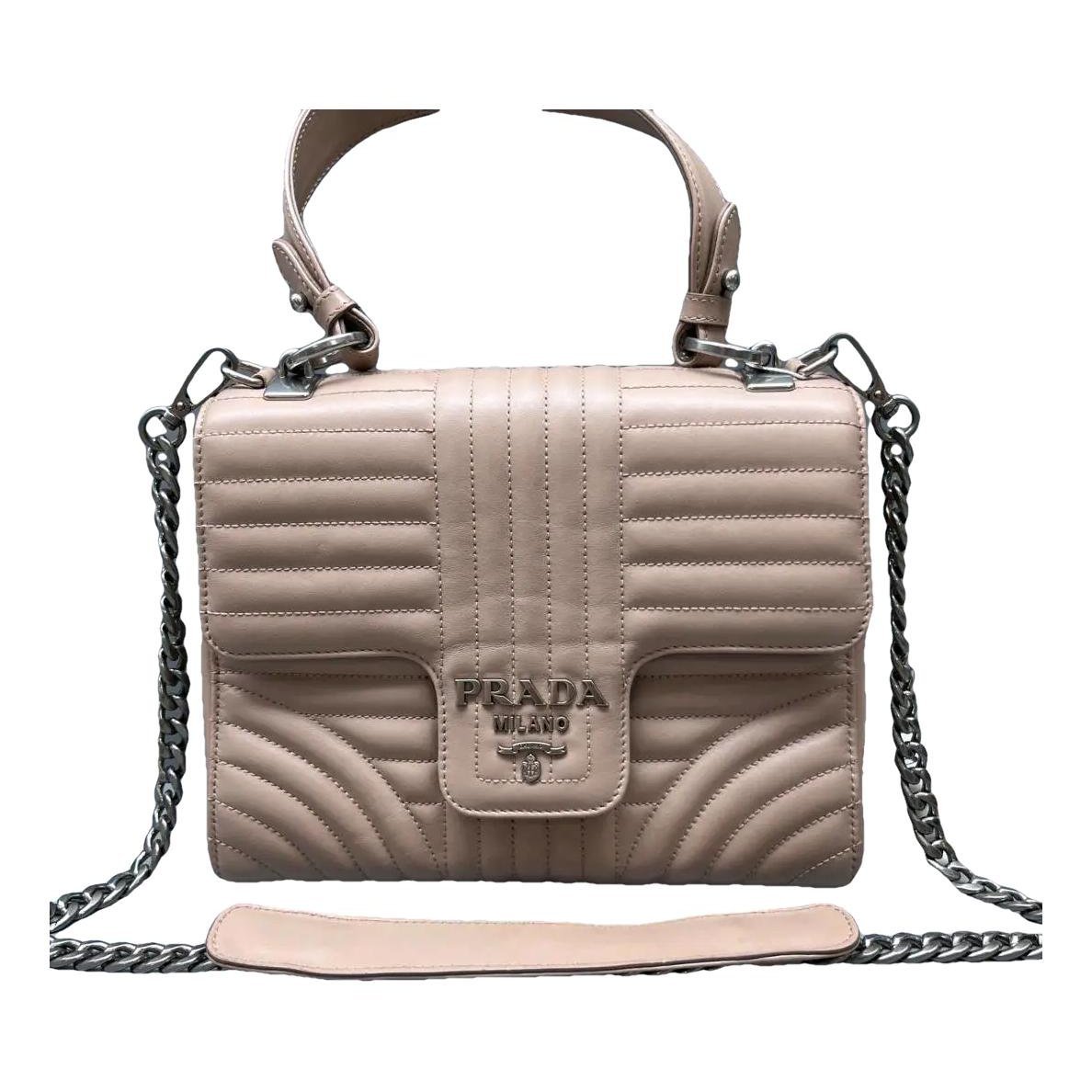 Diagramme leather crossbody bag