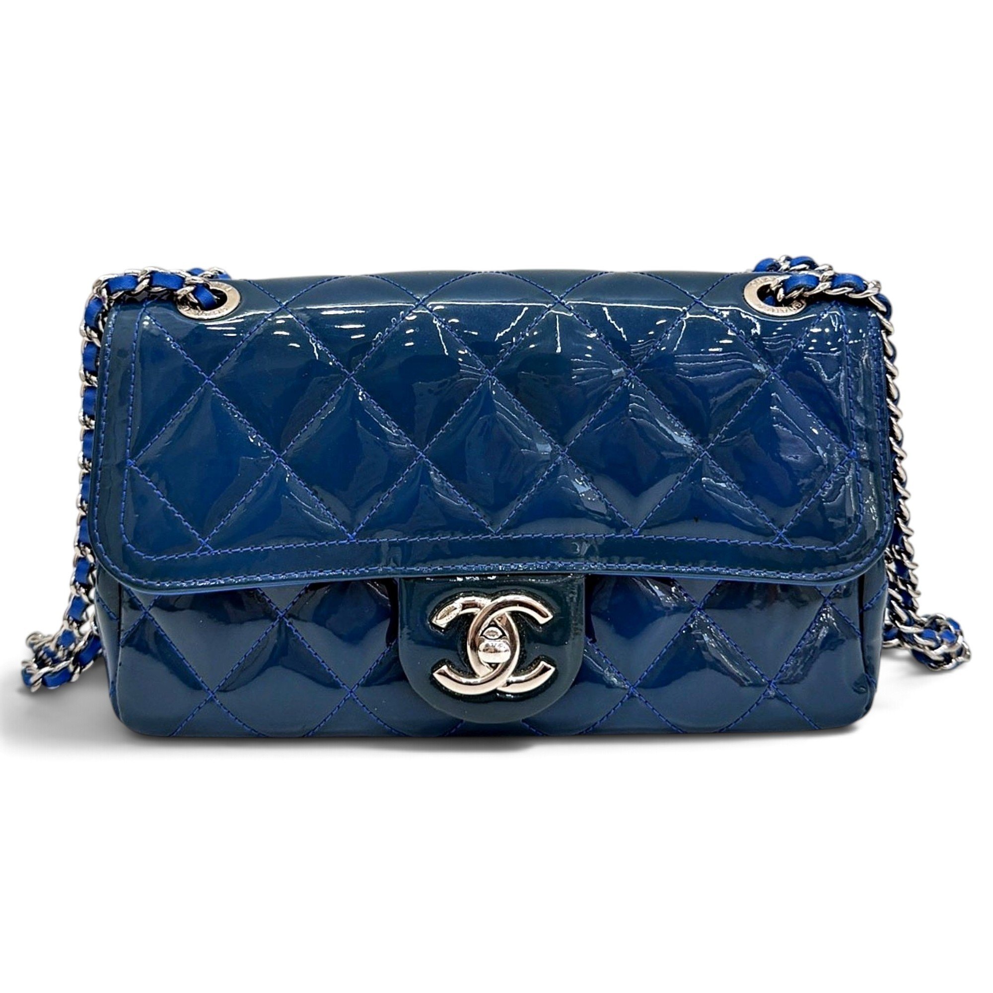 Timeless/Classique patent leather crossbody bag