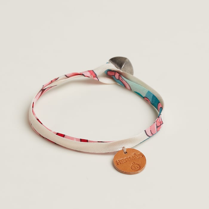 Random Single Tour Silk Bracelet
