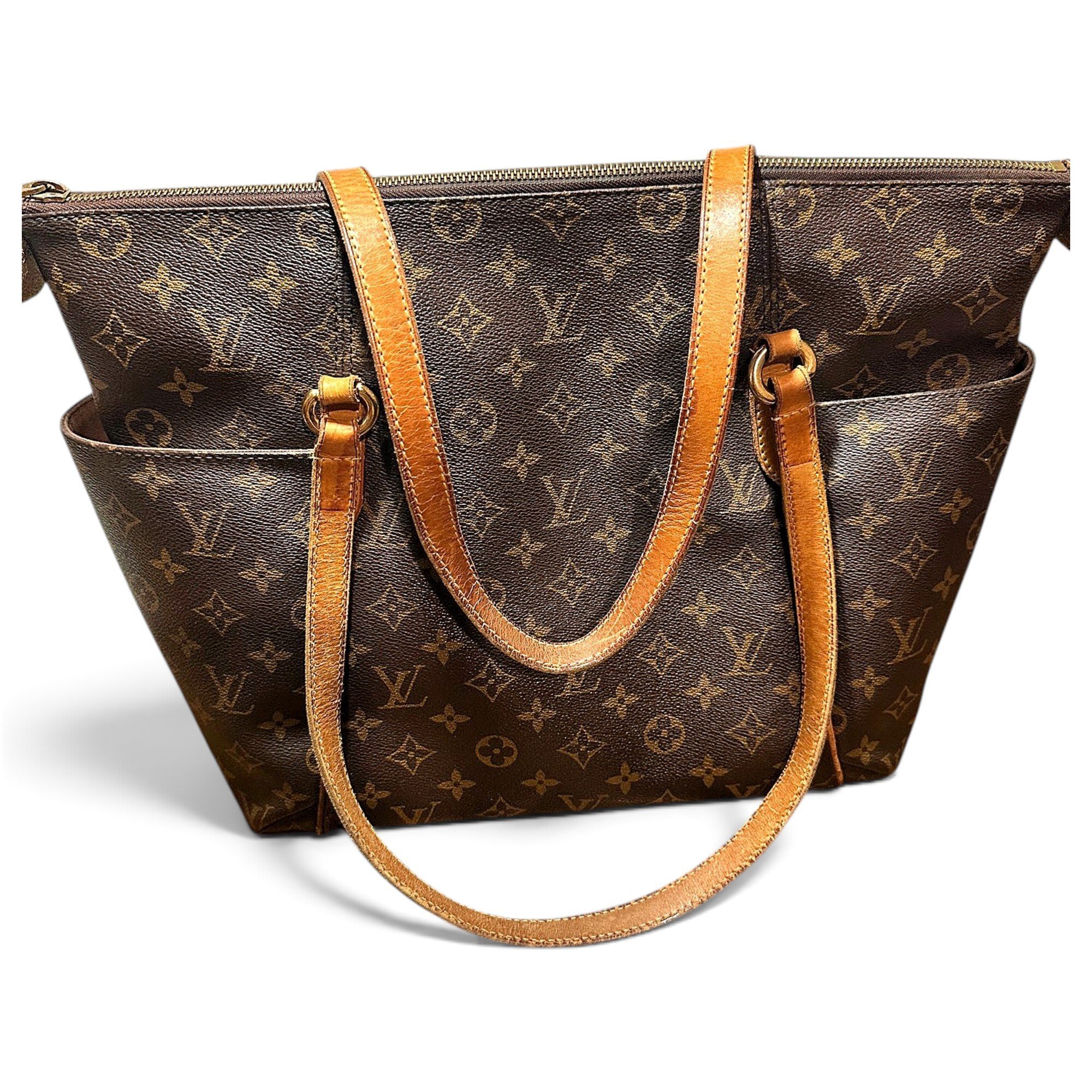 Totally leather tote