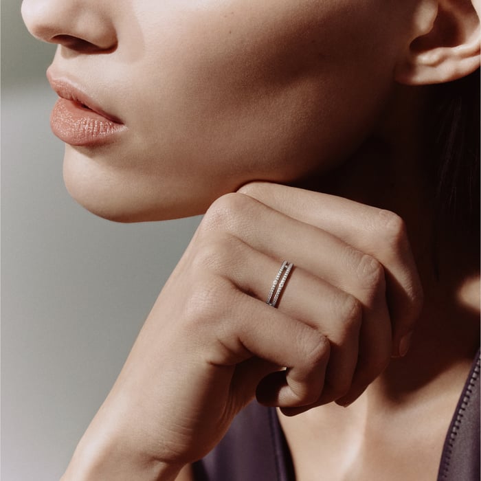 Sans Coloris Ariane Wedding Band, Small Model