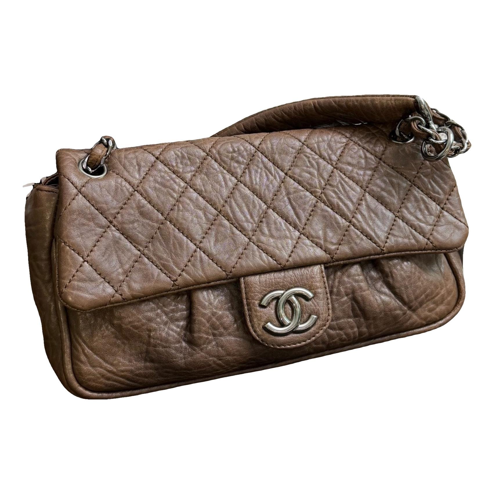 Timeless/Classique leather crossbody bag