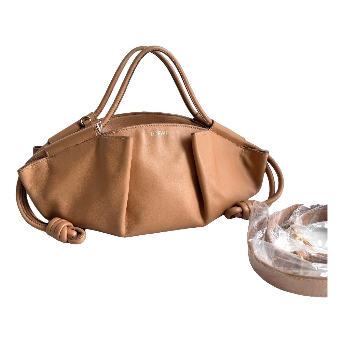 Paseo leather handbag