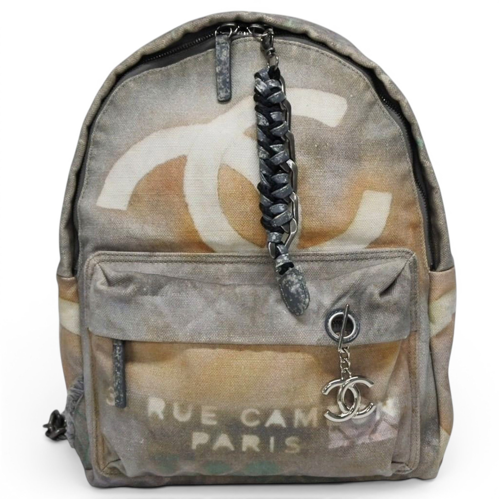 Graffiti cloth backpack