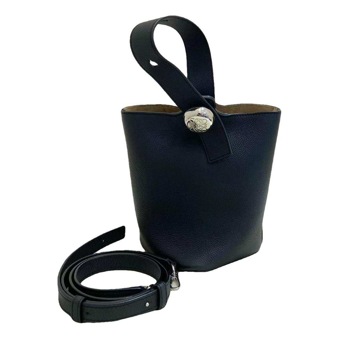 Pebble leather handbag