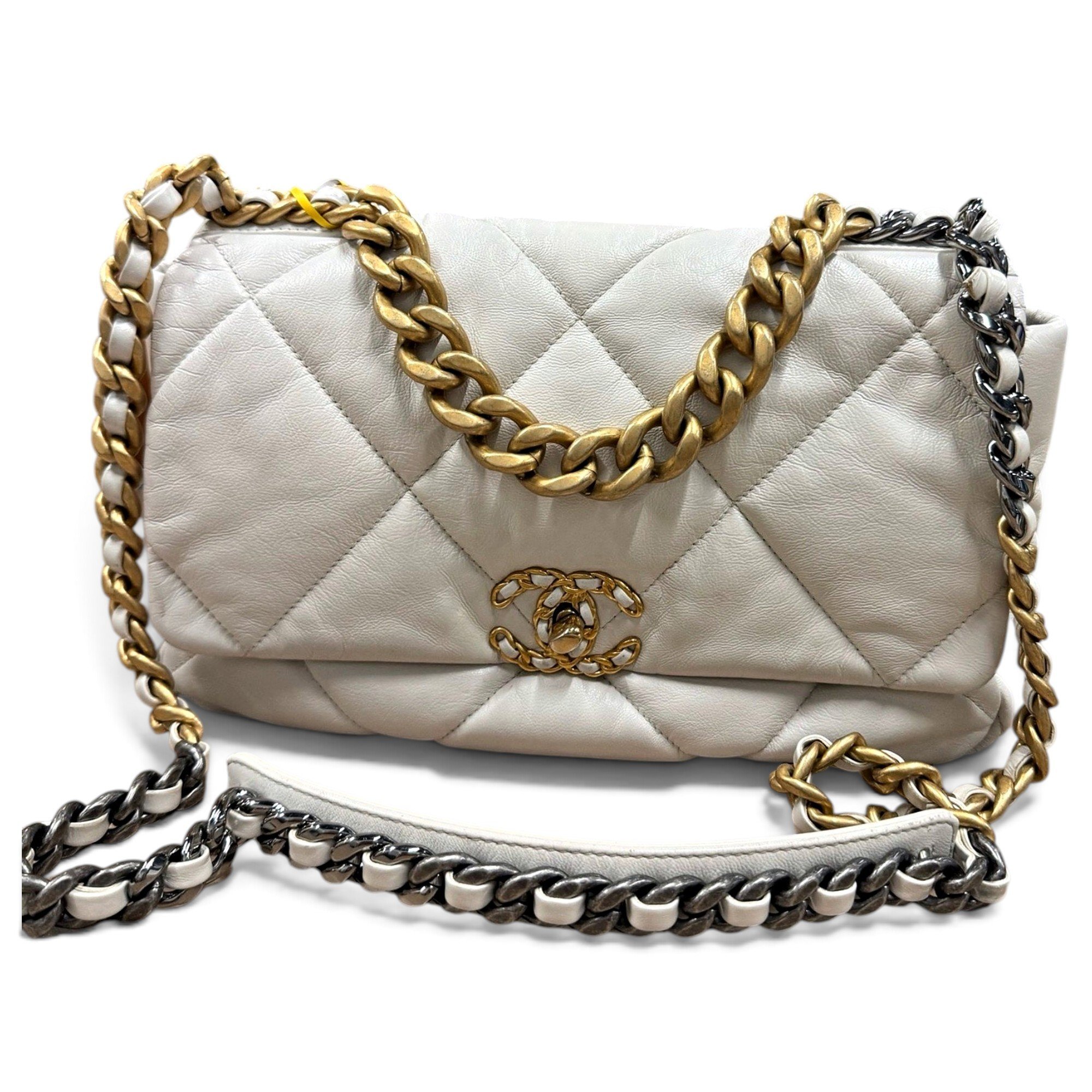 Chanel 19 leather handbag
