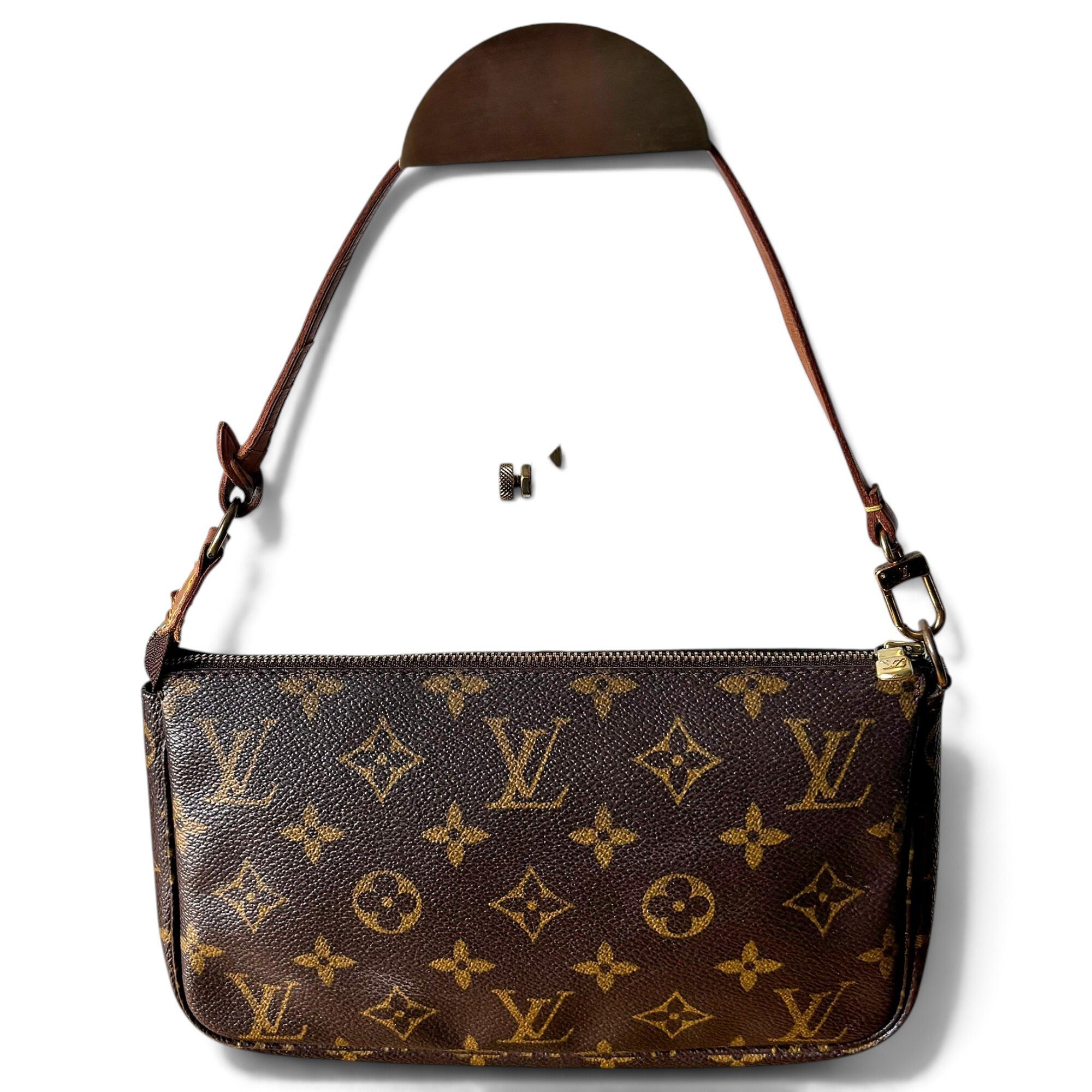 Louis Vuitton Pochette Accessoire leather handbag