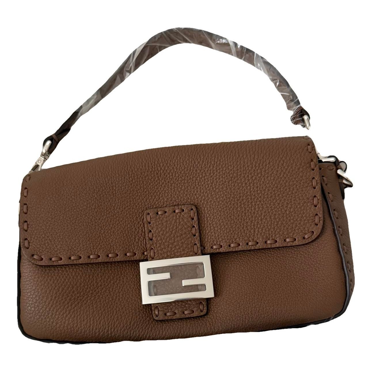 Baguette leather handbag