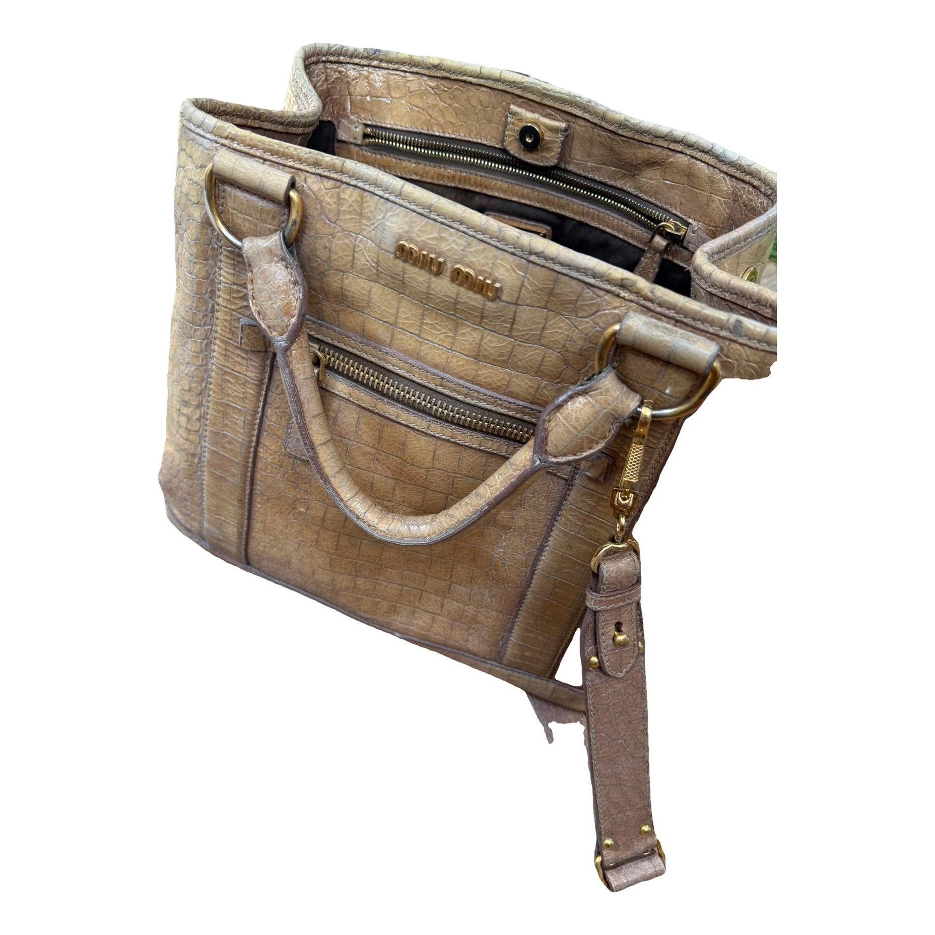 Leather clutch bag
