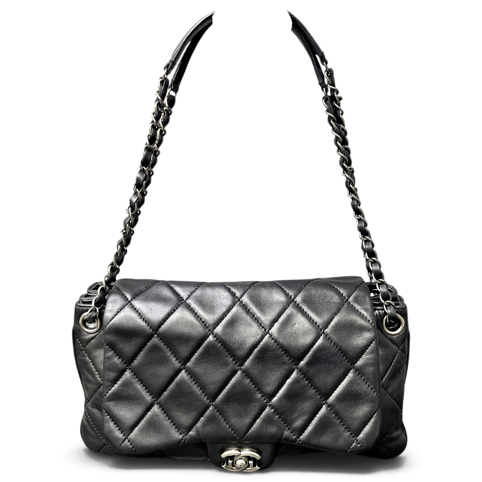 Timeless/Classique leather crossbody bag