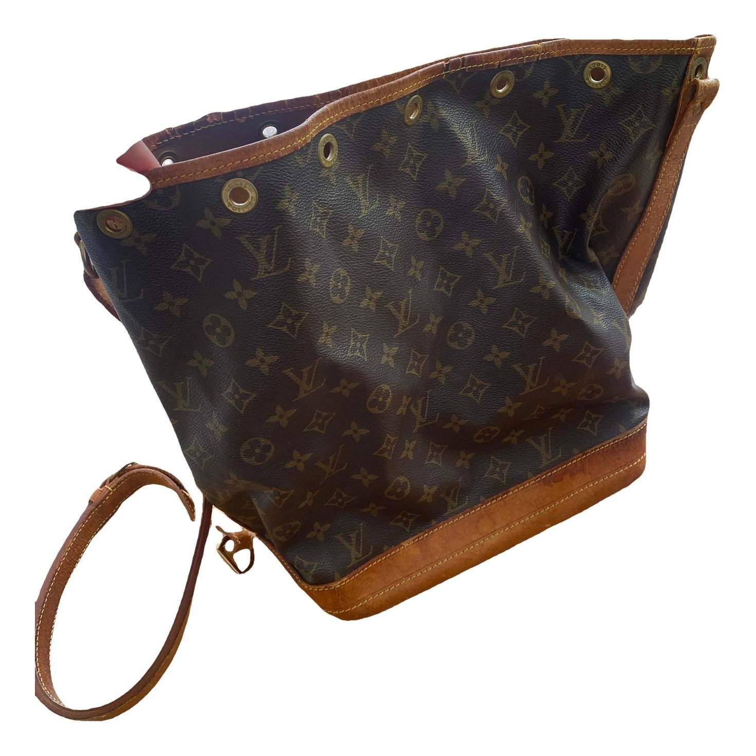 Noé leather handbag