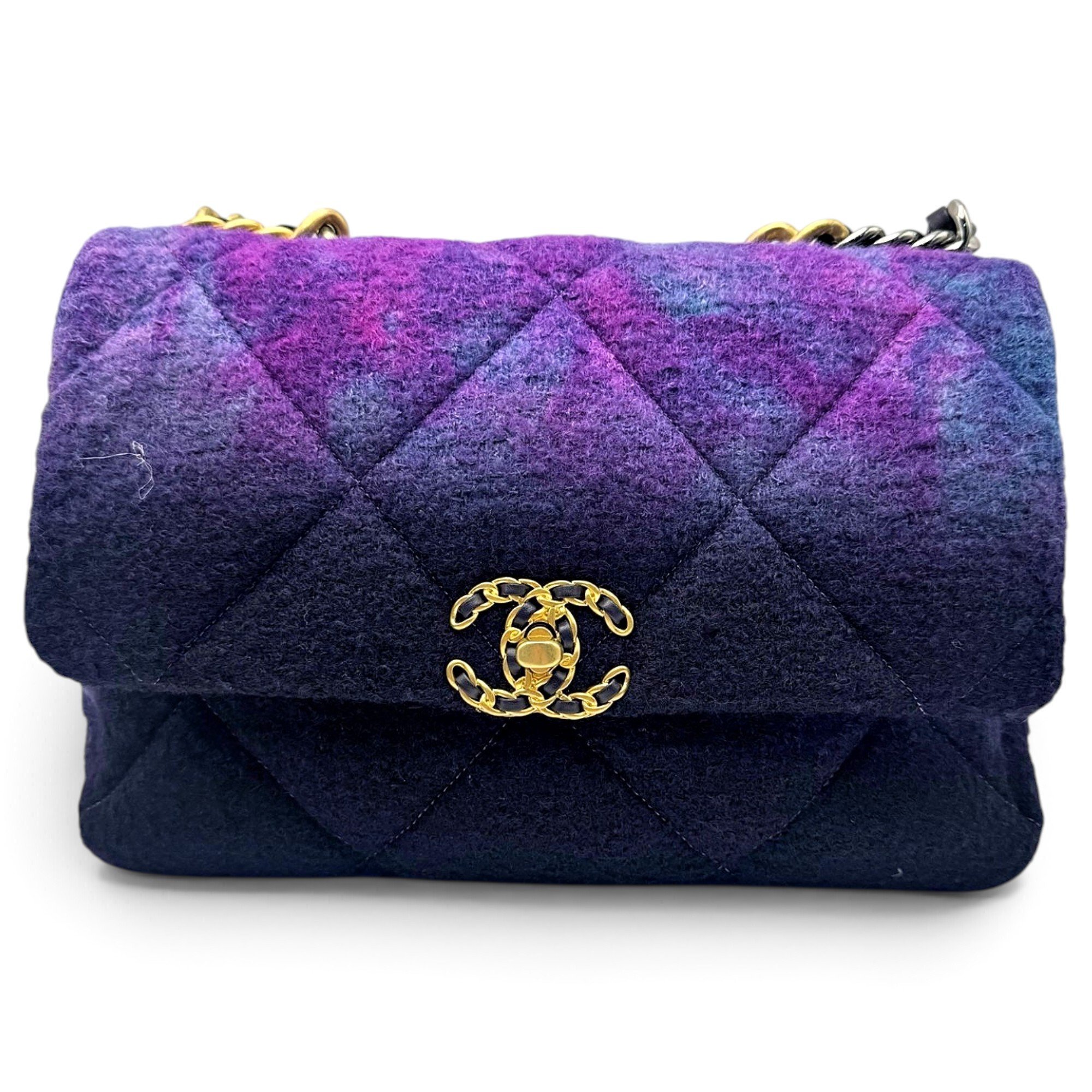 Chanel 19 tweed handbag