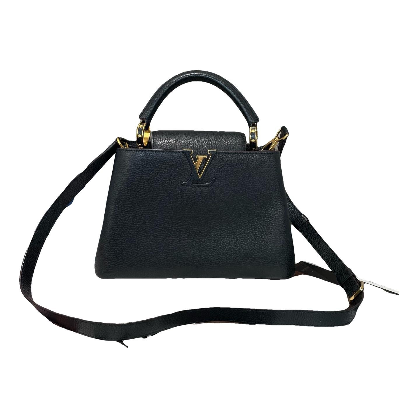 Capucines leather handbag