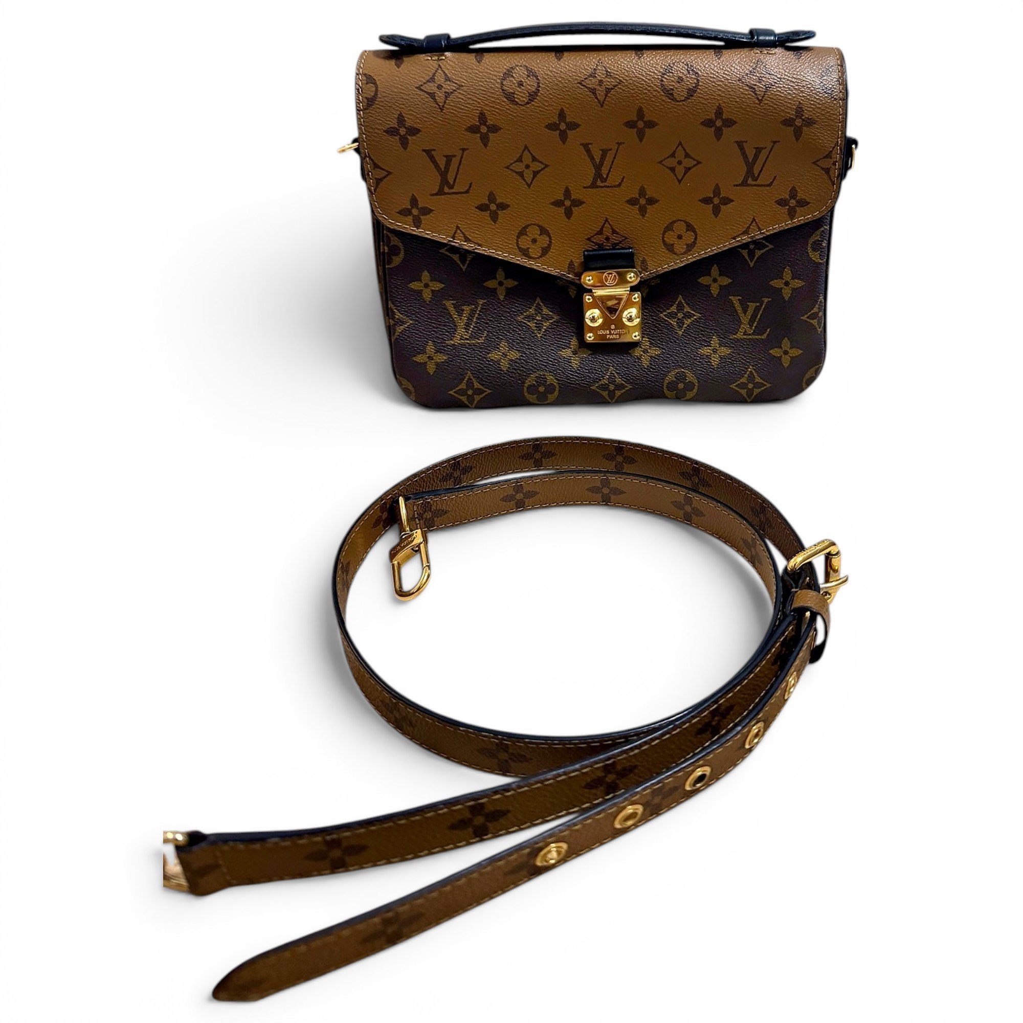 Metis leather handbag
