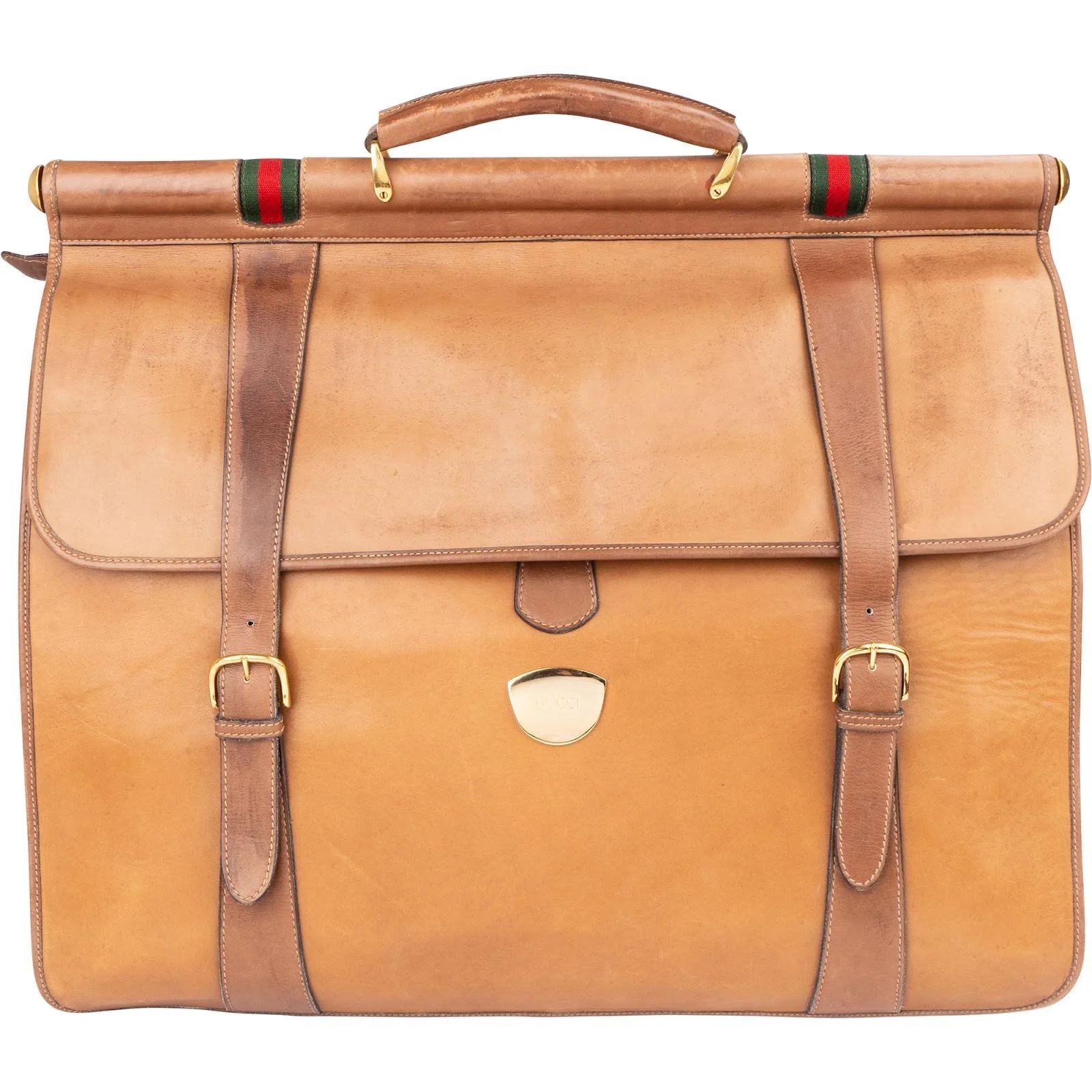 Leather travel bag