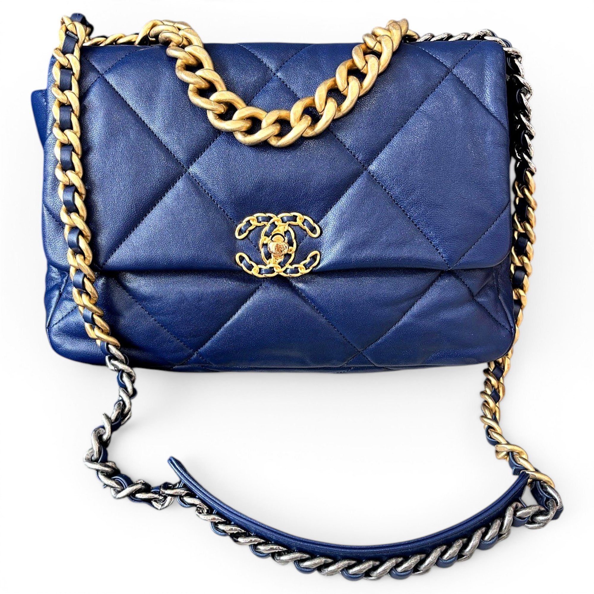 Chanel 19 leather handbag