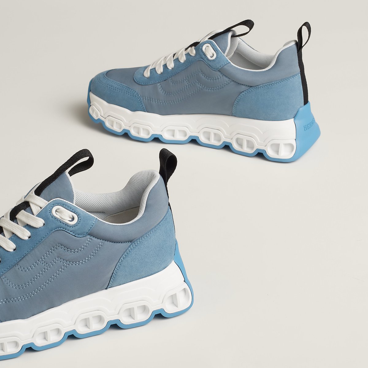 Bleu Ciel Impulse Sneaker