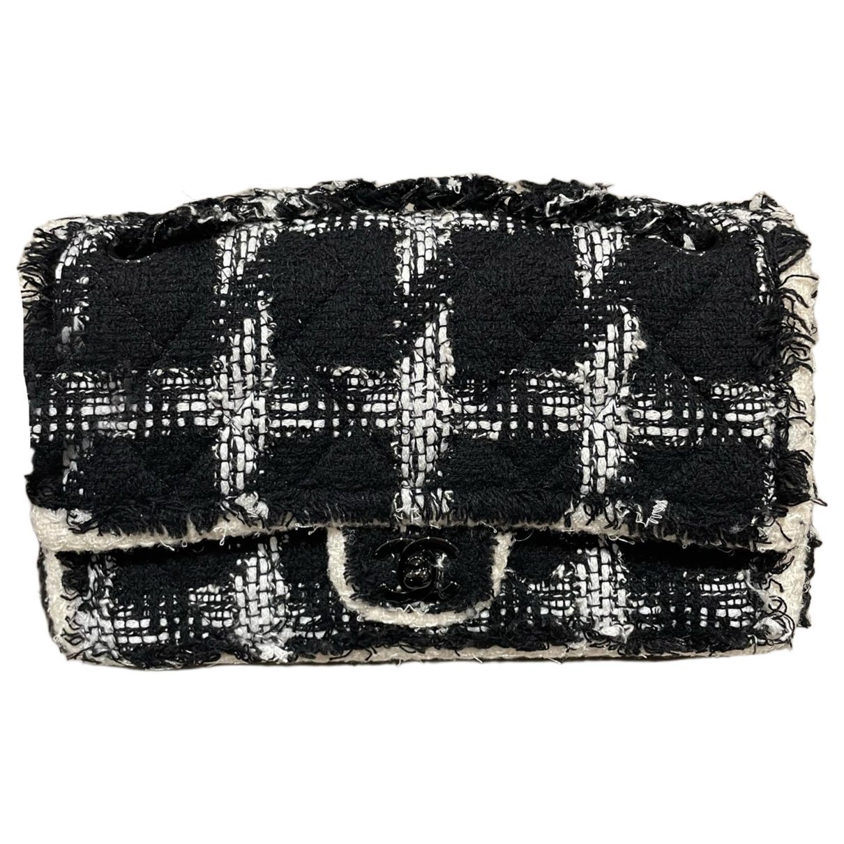 Timeless/Classique tweed crossbody bag