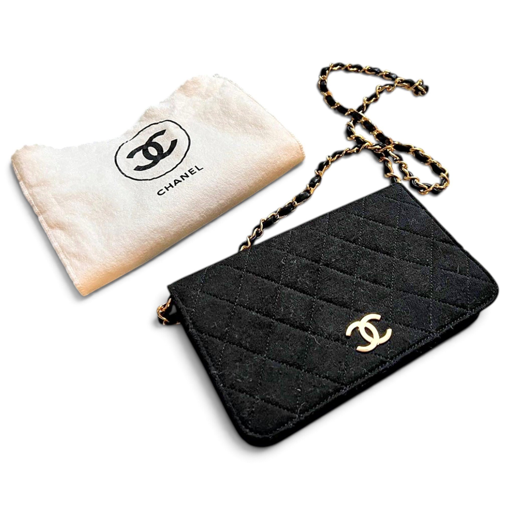 Chanel 19 cloth handbag