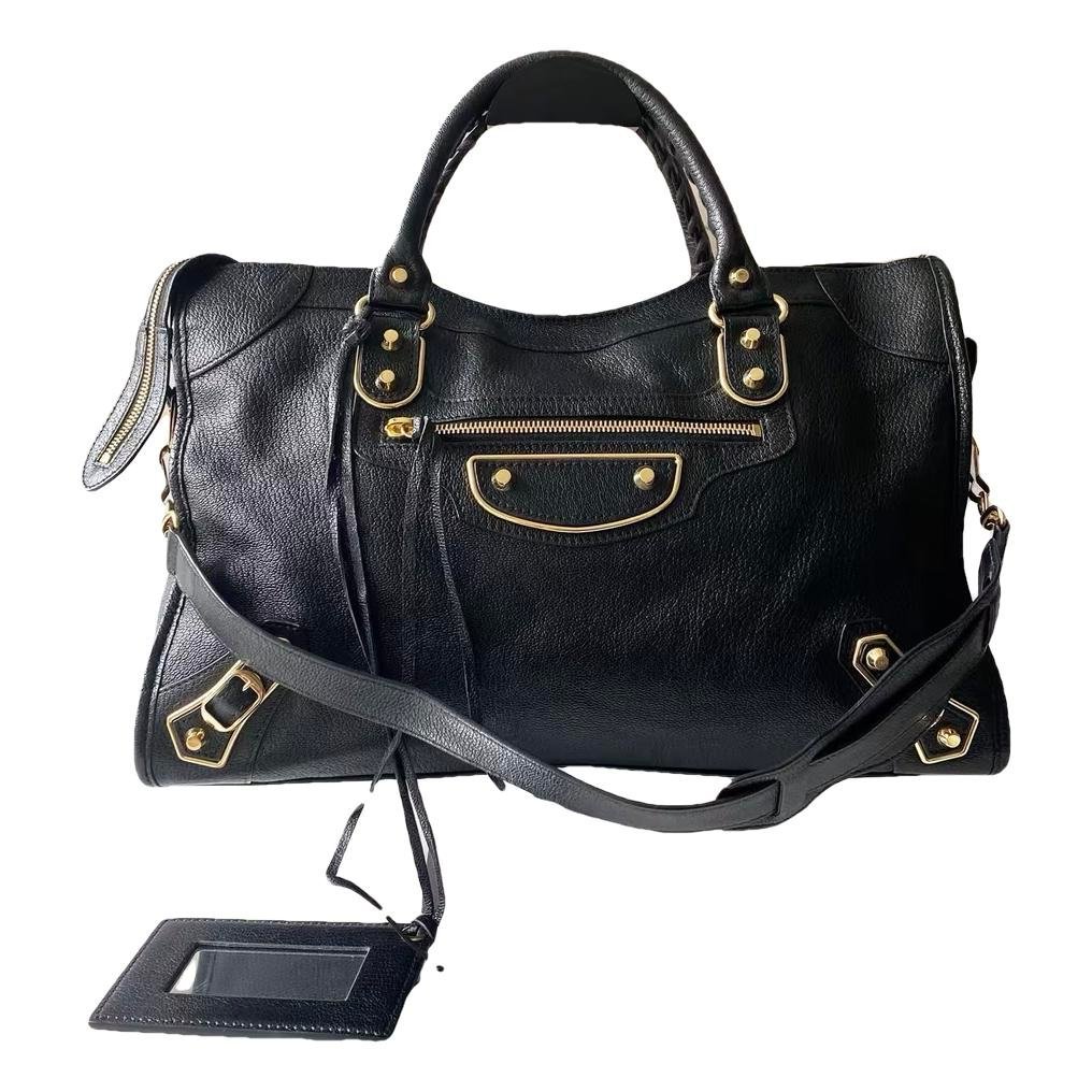 Classic Metalic leather handbag