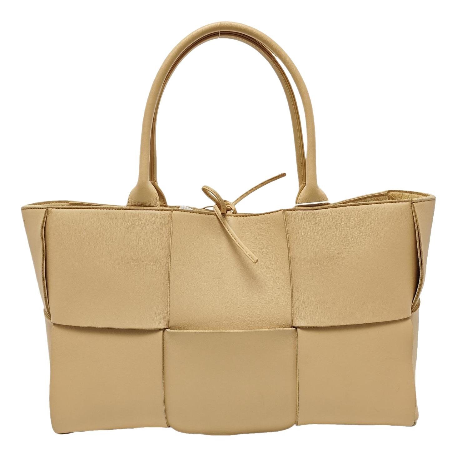 Arco leather handbag