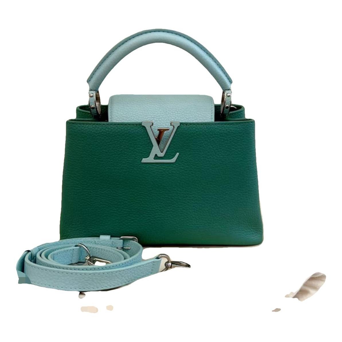 Capucines leather handbag