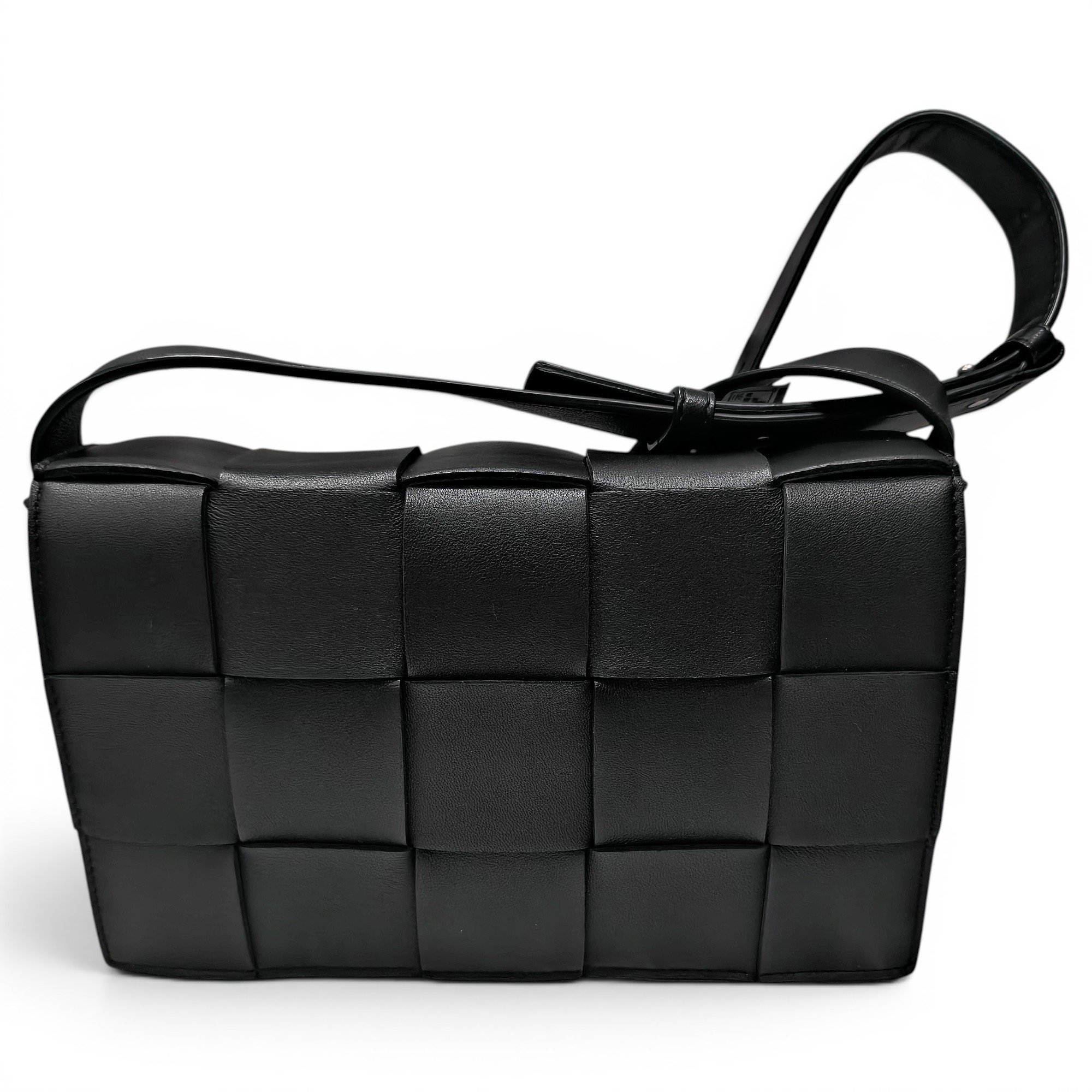 Cassette leather handbag